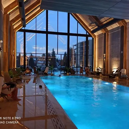 アパート Istra_28 Titova